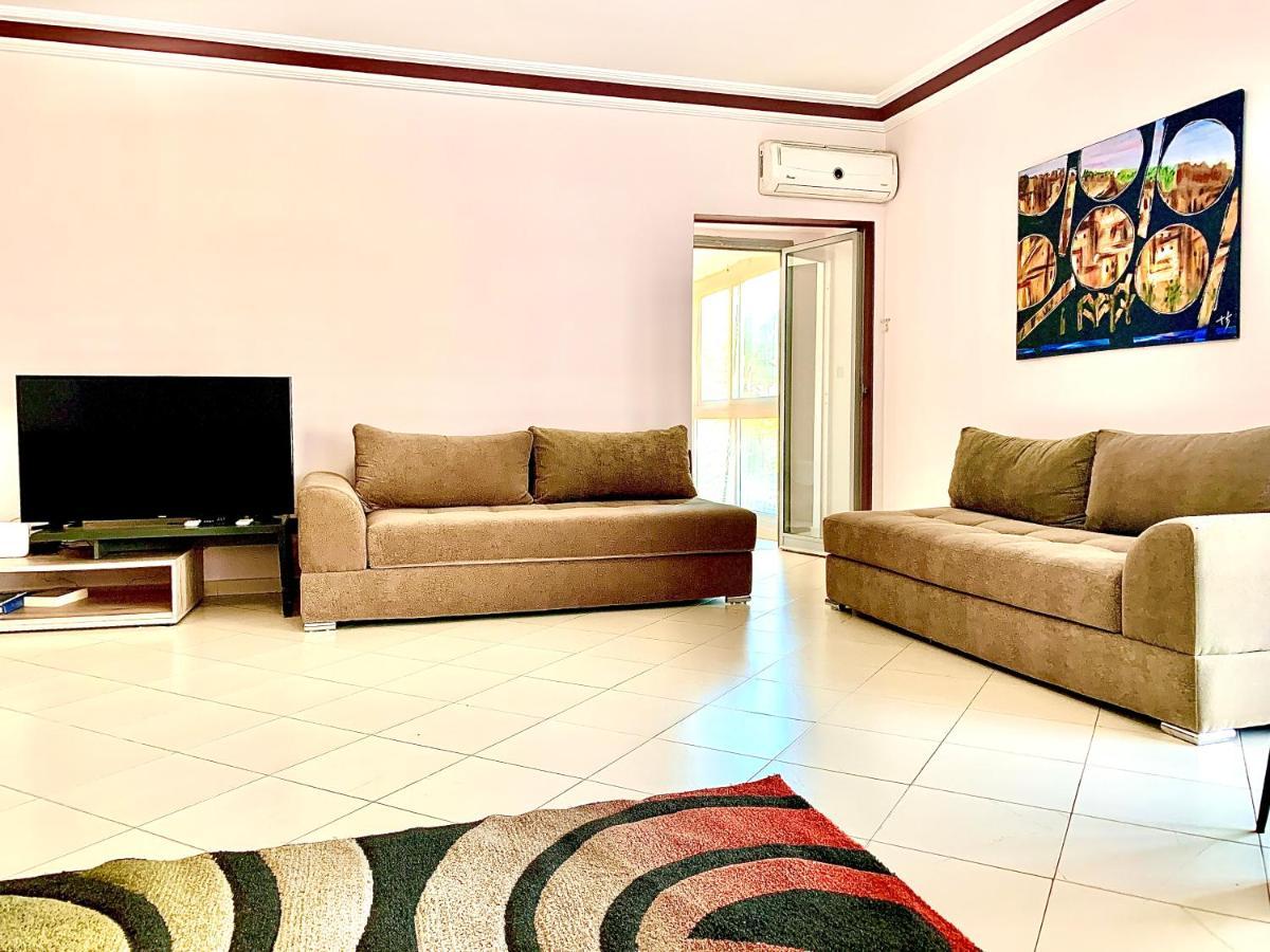 Anfa 28 - 2 Bedrooms - Well Located Apartment - Large And Pleasant Casablanca Buitenkant foto